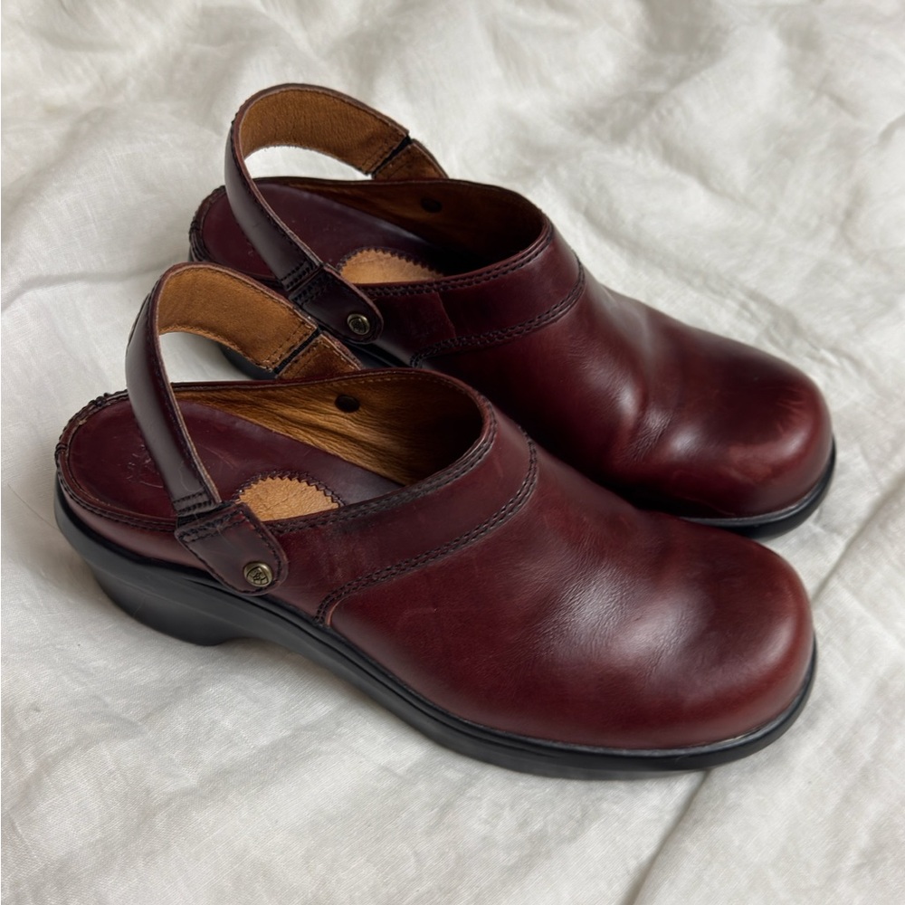 Ariat Red Leather Slip On Clogs Size 7 Classic Western - Picture 10 of 11